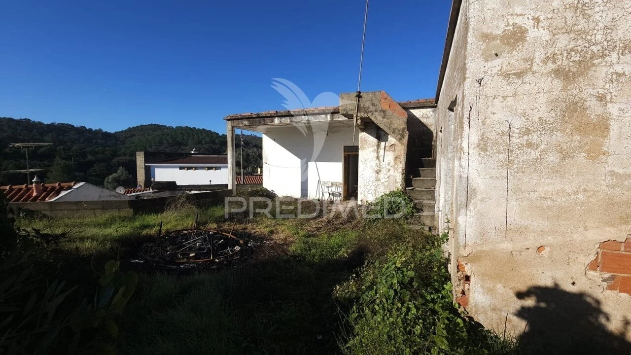 Moradia T5 para Venda em São Marcos da Serra Foto 3
