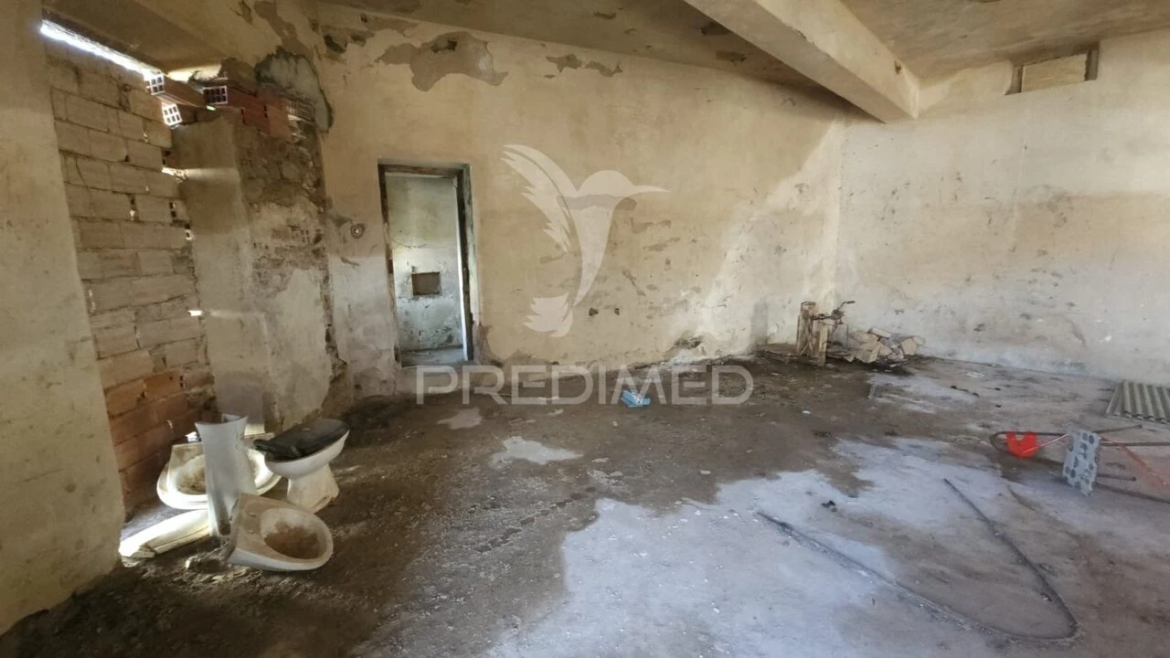 Moradia T5 para Venda em São Marcos da Serra Foto 18
