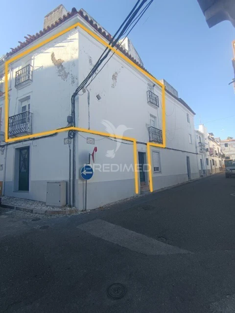 Moradia T4 para Venda em São João Baptista