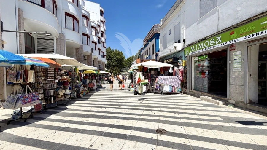 Loja para Arrendamento em Costa da Caparica