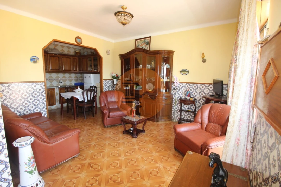 Moradia T4 para Venda em Altura Foto 3