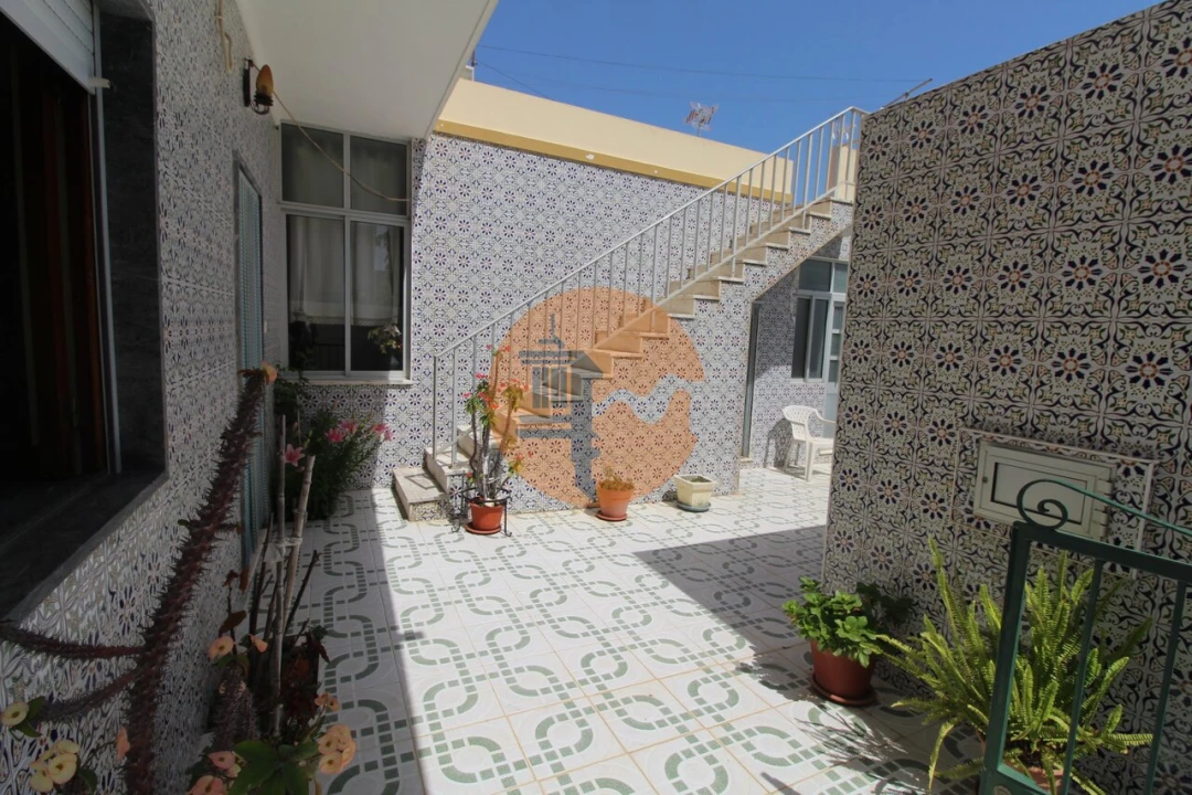 Moradia T4 para Venda em Altura Foto 19