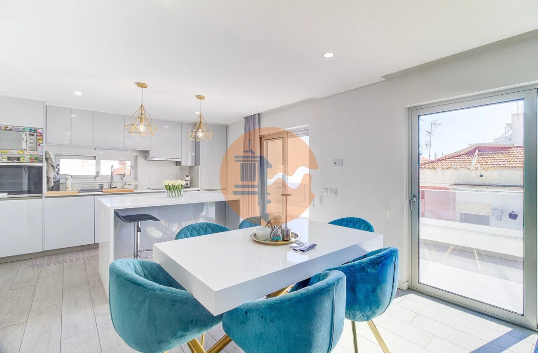 Apartamento T2 para Venda em Vila Real de Santo Antonio Foto 2