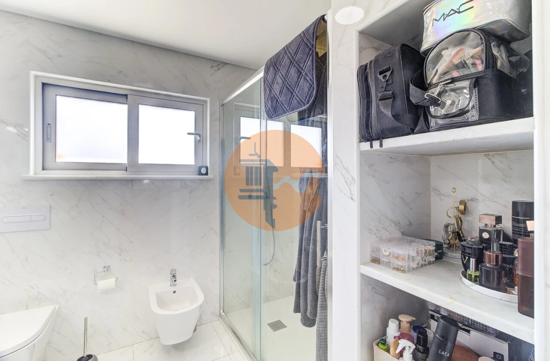 Apartamento T2 para Venda em Vila Real de Santo Antonio Foto 13