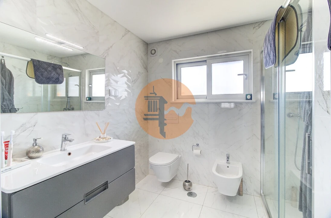 Apartamento T2 para Venda em Vila Real de Santo Antonio Foto 12