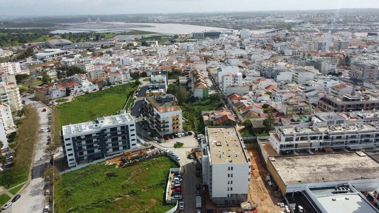 Apartamento T3 para Venda em Portimão Foto 3