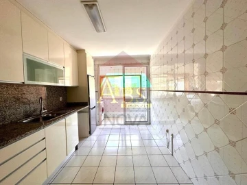 Apartamento T2 para Venda em Braga (São José de São Lázaro e São João do Souto)