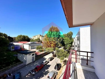 Apartamento T2 para Venda em Braga (São José de São Lázaro e São João do Souto)