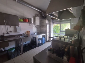 Loja para Venda em Eiras e São Paulo de Frades