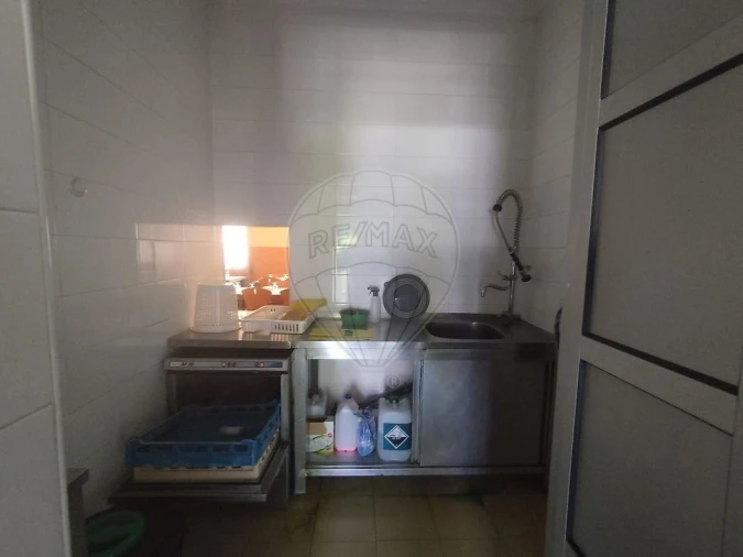 Loja para Venda em Eiras e São Paulo de Frades Foto 6