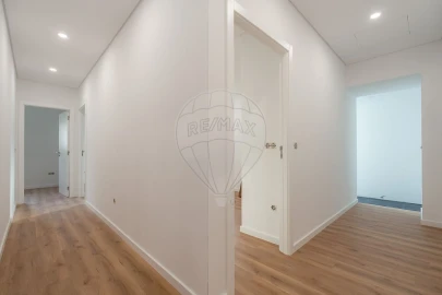 Moradia T4 para Venda em Cernache