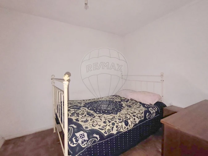 Moradia T2 para Venda em Gesteira e Brunhós Foto 3