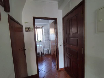 Apartamento T2 para Venda em Sé Nova, Santa Cruz, Almedina e São Bartolomeu