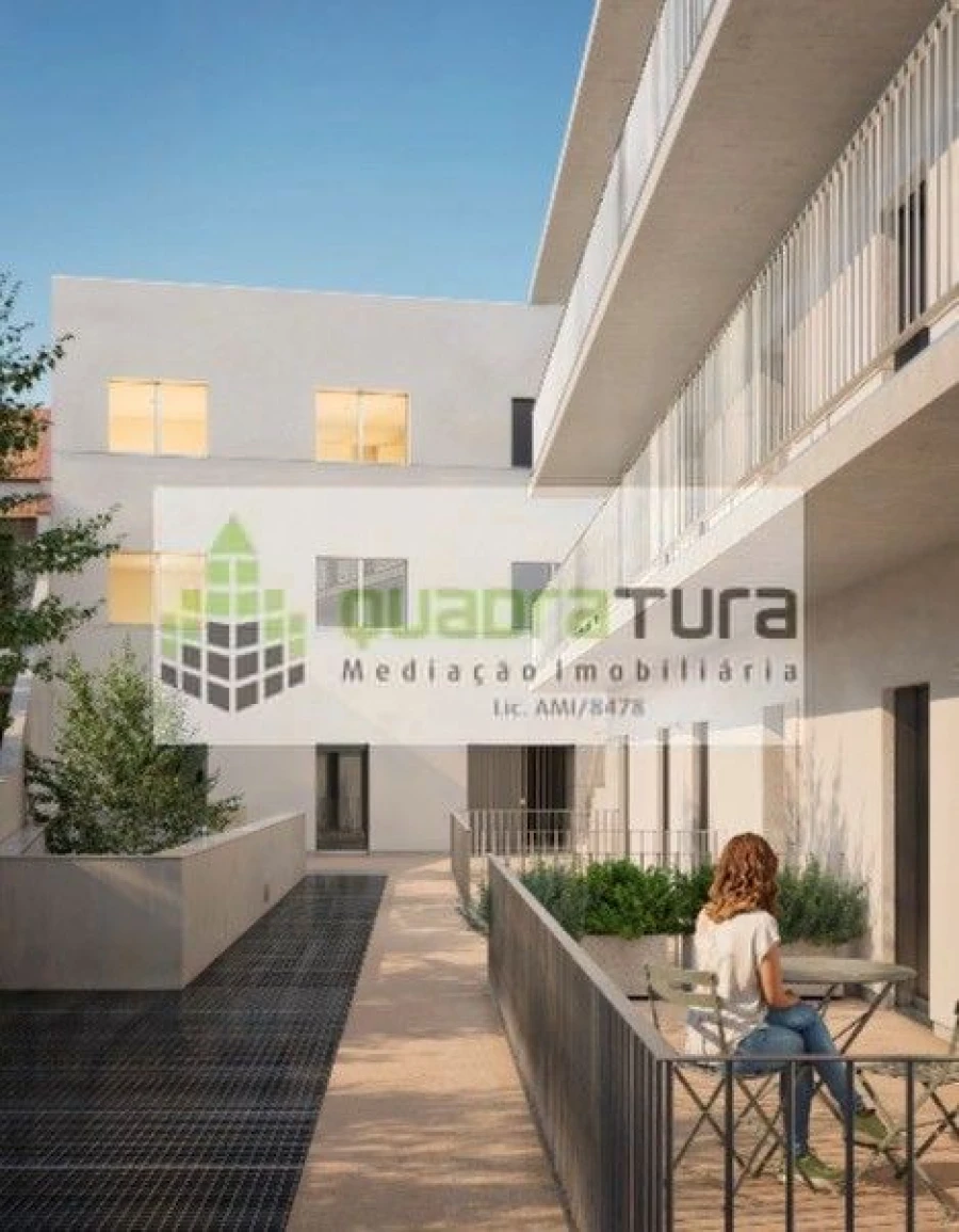 Apartamento T2 para Venda em Campanhã Foto 6