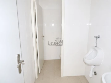 Armazém para Arrendamento em Escapães