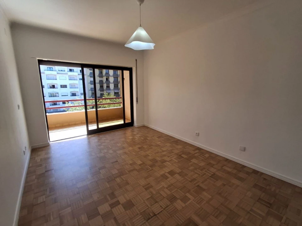 Apartamento T3 para Arrendamento em Cascais e Estoril Foto 10