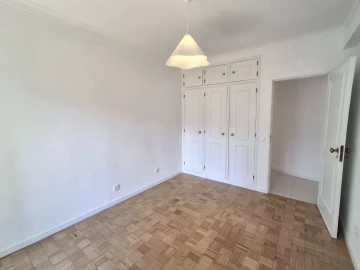Apartamento T3 para Arrendamento em Cascais e Estoril
