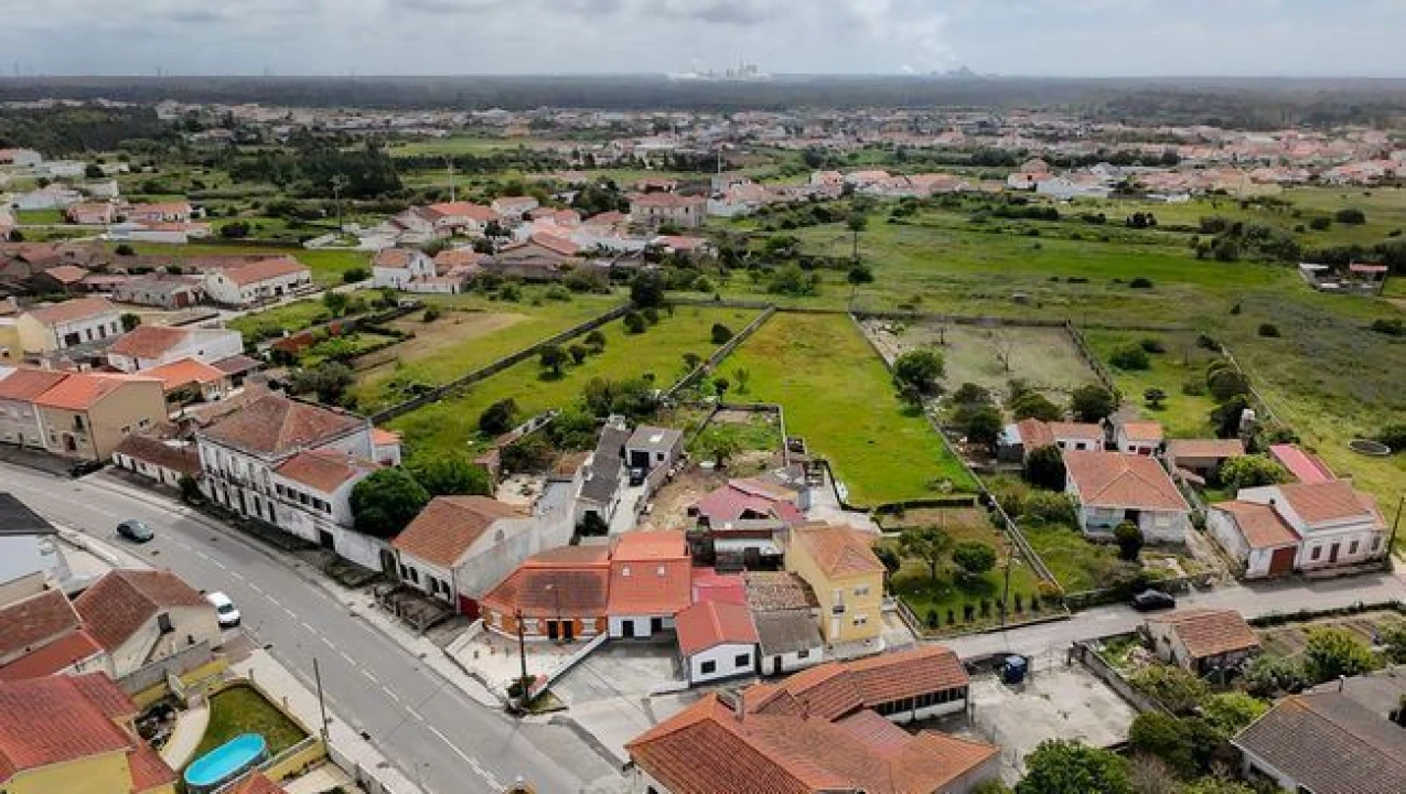 Moradia T1 para Venda em Lavos Foto 2