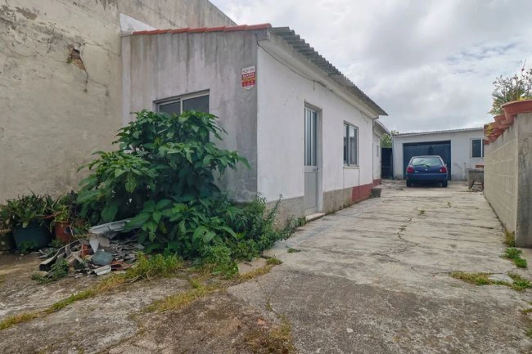 Moradia T1 para Venda em Lavos Foto 17