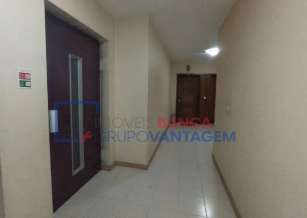 Apartamento T3 para Venda em Fânzeres e São Pedro da Cova Foto 4