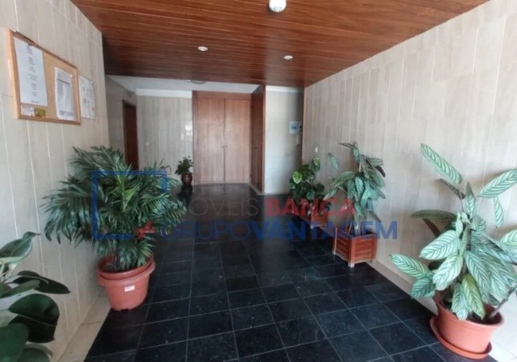 Apartamento T3 para Venda em Fânzeres e São Pedro da Cova Foto 5