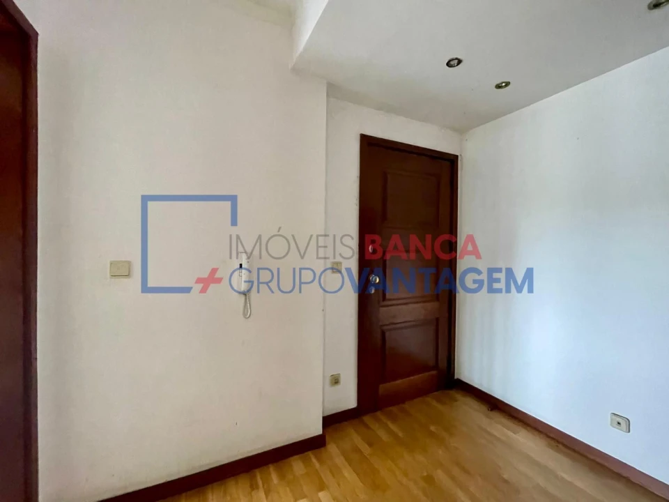Apartamento T3 para Venda em Fânzeres e São Pedro da Cova Foto 7