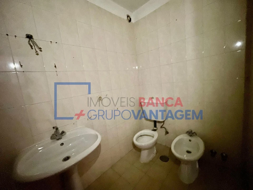 Apartamento T3 para Venda em Fânzeres e São Pedro da Cova Foto 15