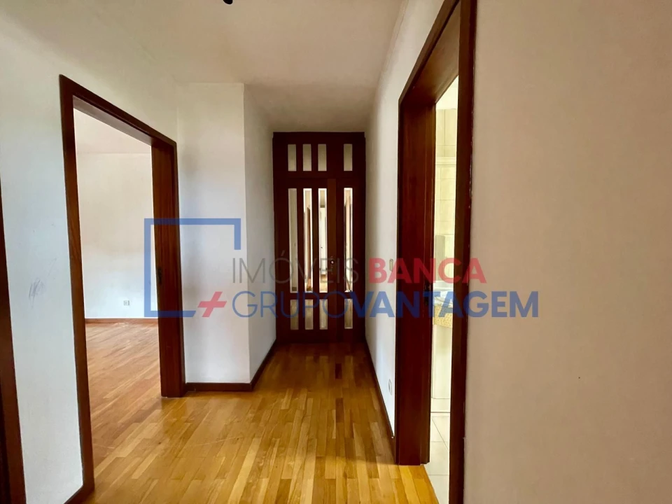 Apartamento T3 para Venda em Fânzeres e São Pedro da Cova Foto 16