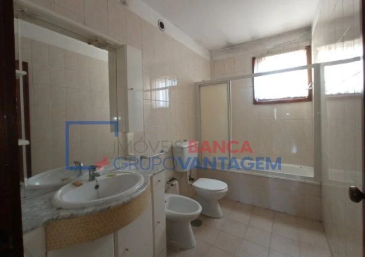 Apartamento T3 para Venda em Fânzeres e São Pedro da Cova Foto 21