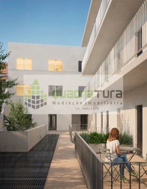 Apartamento T2 para Venda em Campanhã