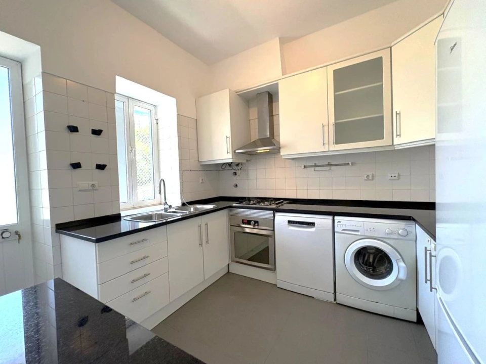 Apartamento T2 para Venda em Cascais e Estoril Foto 14