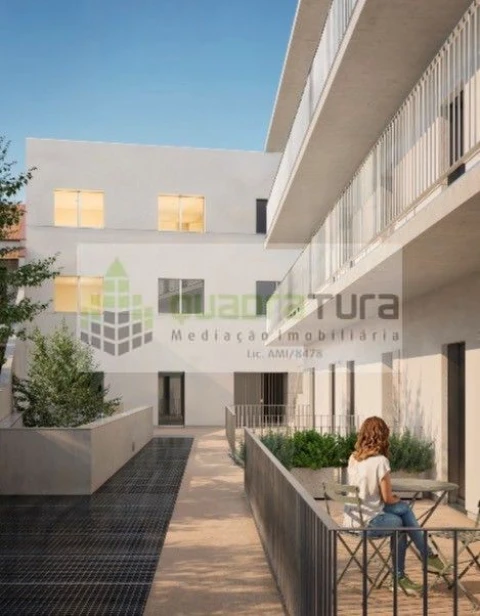 Apartamento T2 para Venda em Campanhã