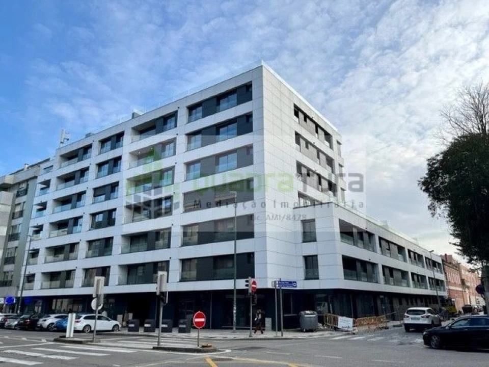 Apartamento T4 para Venda em Cedofeita, Santo Ildefonso, Sé, Miragaia, São Nicolau e Vitória Foto 23