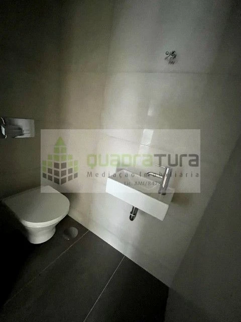 Apartamento T4 para Venda em Cedofeita, Santo Ildefonso, Sé, Miragaia, São Nicolau e Vitória