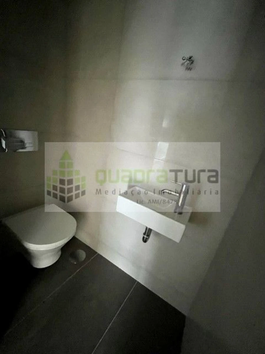 Apartamento T4 para Venda em Cedofeita, Santo Ildefonso, Sé, Miragaia, São Nicolau e Vitória Foto 11