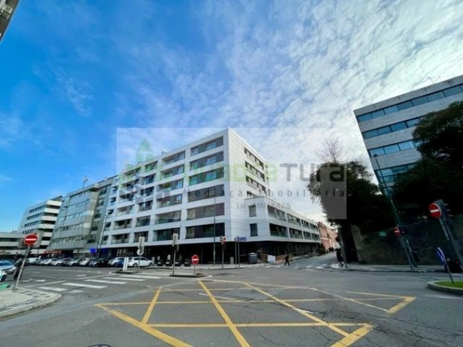 Apartamento T4 para Venda em Cedofeita, Santo Ildefonso, Sé, Miragaia, São Nicolau e Vitória Foto 22