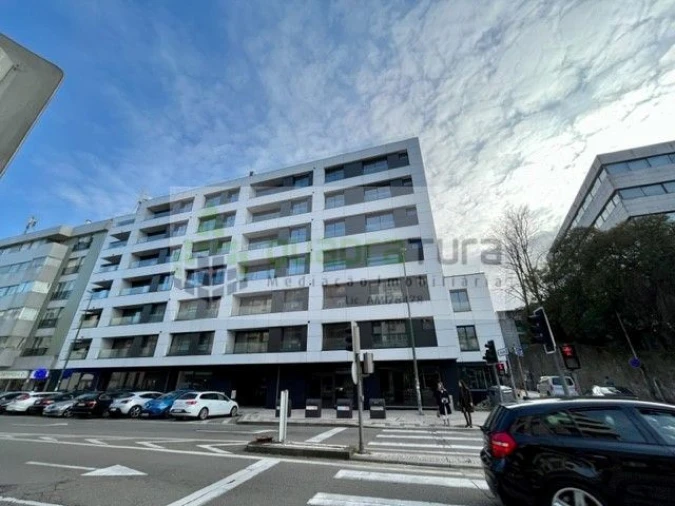 Apartamento T4 para Venda em Cedofeita, Santo Ildefonso, Sé, Miragaia, São Nicolau e Vitória Foto 24
