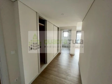 Apartamento T3 para Venda em Cedofeita, Santo Ildefonso, Sé, Miragaia, São Nicolau e Vitória