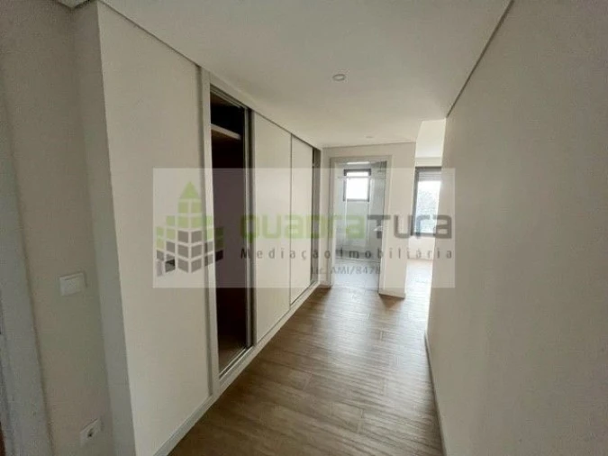 Apartamento T3 para Venda em Cedofeita, Santo Ildefonso, Sé, Miragaia, São Nicolau e Vitória Foto 15