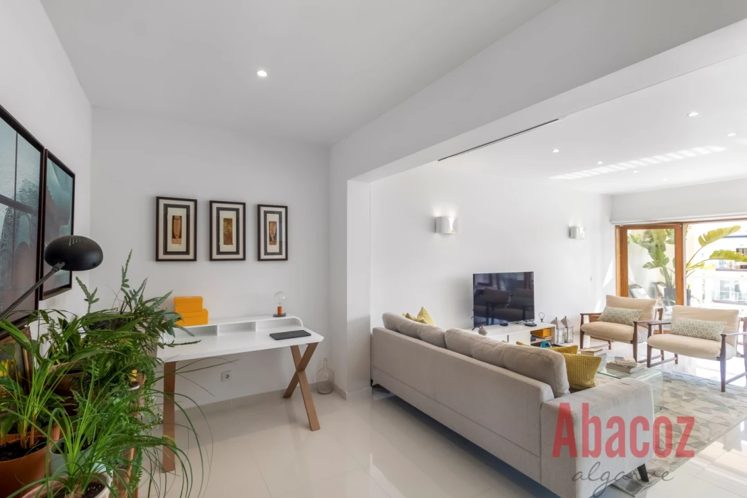 Apartamento T2 para Venda em Lagos (São Sebastião e Santa Maria) Foto 4