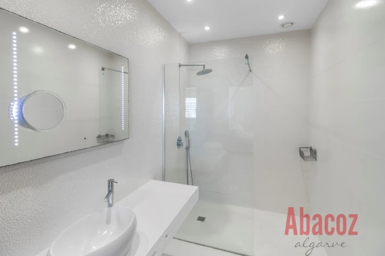 Apartamento T2 para Venda em Lagos (São Sebastião e Santa Maria) Foto 10