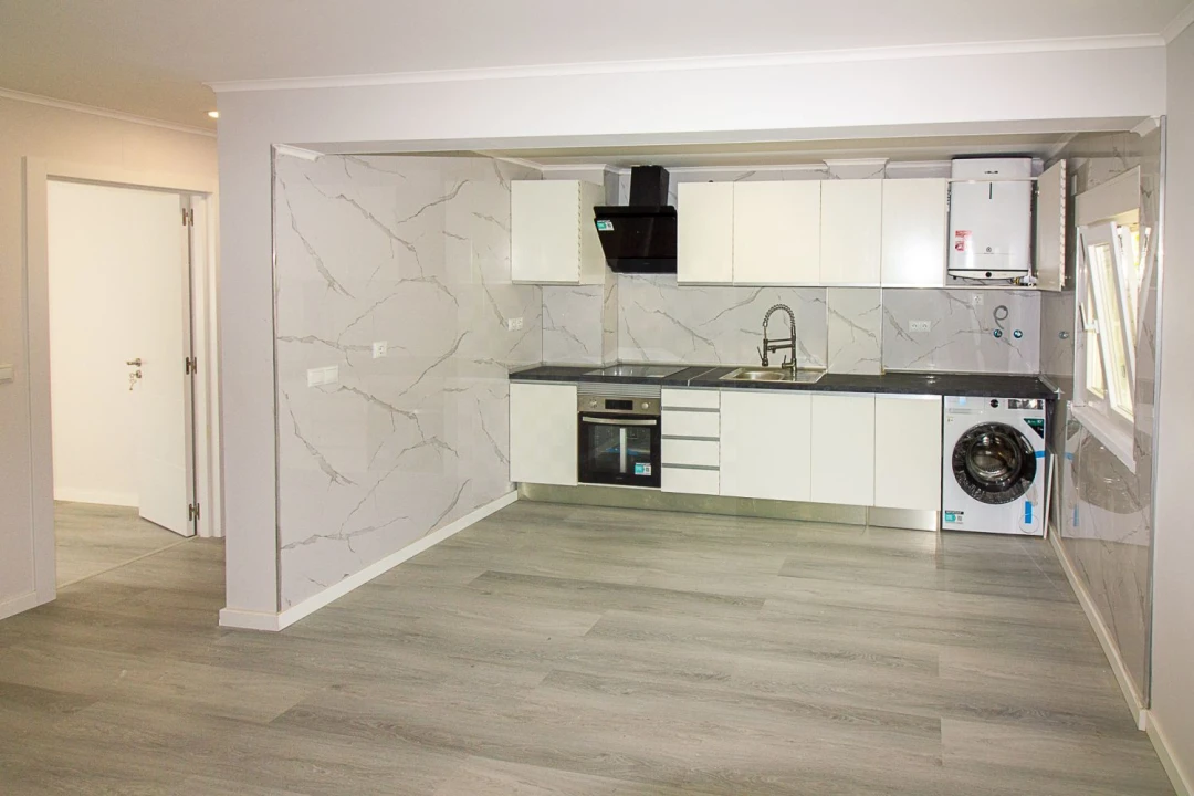 Apartamento T3 para Venda em Laranjeiro e Feijó Foto 3