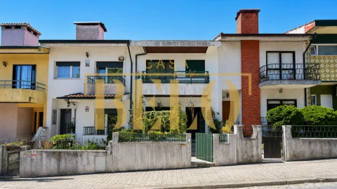 Moradia T3 para Venda em Milheiros