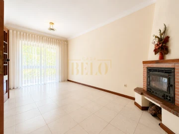 Moradia T3 para Venda em Milheiros
