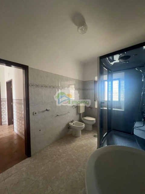 Quinta T3 para Venda em Santiago Maior