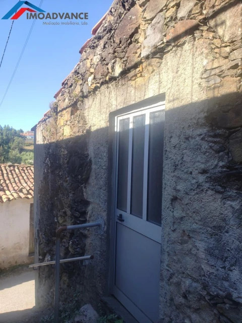 Moradia T5 para Venda em Figueira de Lorvão