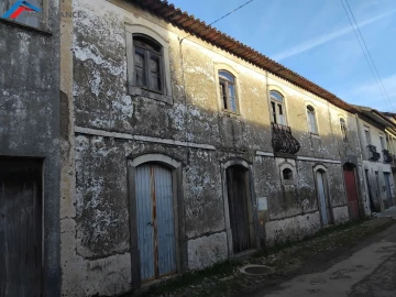 Moradia T6 para Venda em Figueira de Lorvão