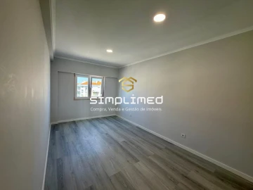 Apartamento T4 para Venda em Amora