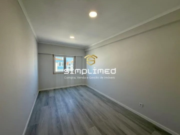 Apartamento T4 para Venda em Amora