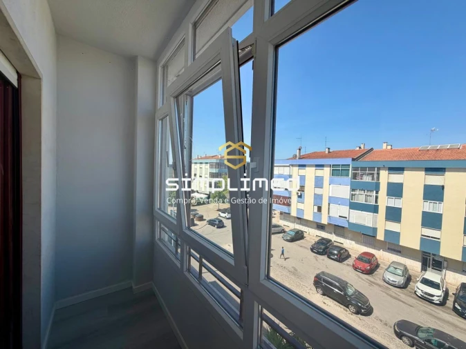 Apartamento T4 para Venda em Amora Foto 21